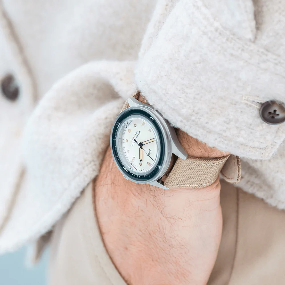 1956 MARINE Steel / Navy & Off White