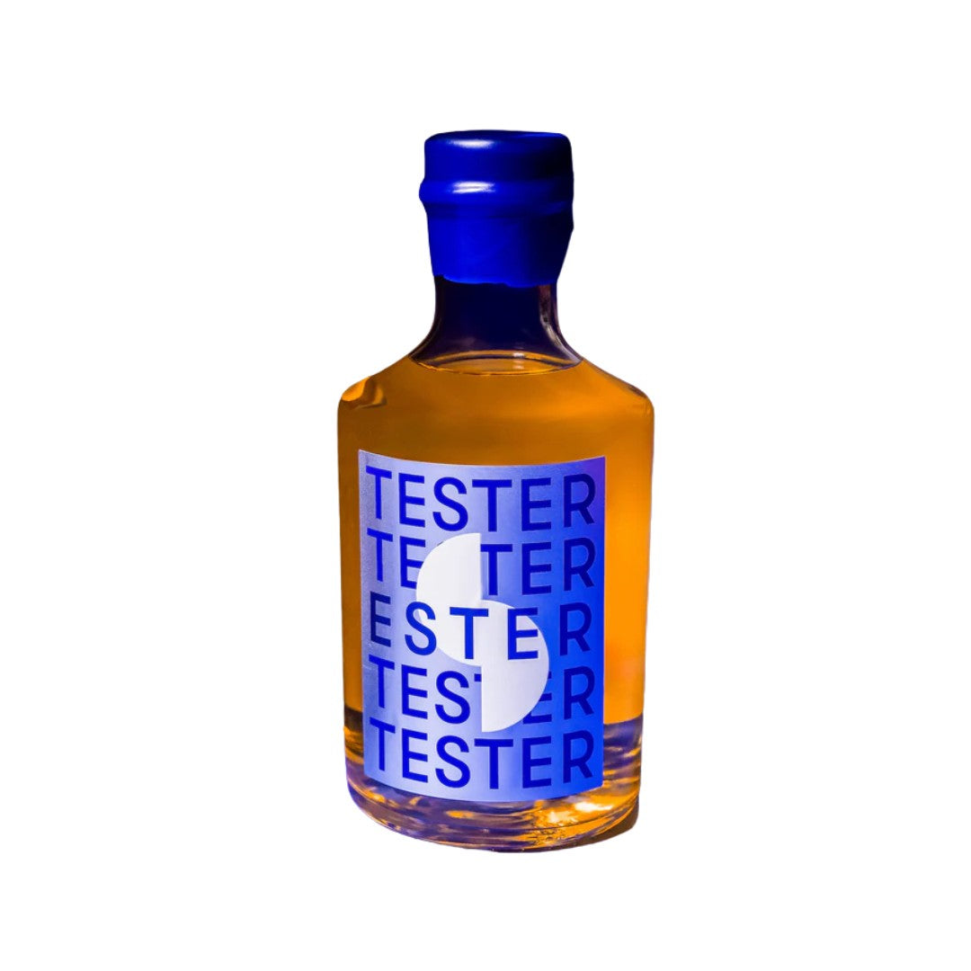 Australian Gin - Ester Tester Barrel Aged Gin 700ml (ABV 44%)